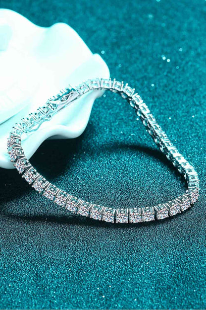 Moissanite Elegance Bracelet – Minimalist Design with 4.9 Carats of Sparkle See size chart under “more details” The Fashion Celestial