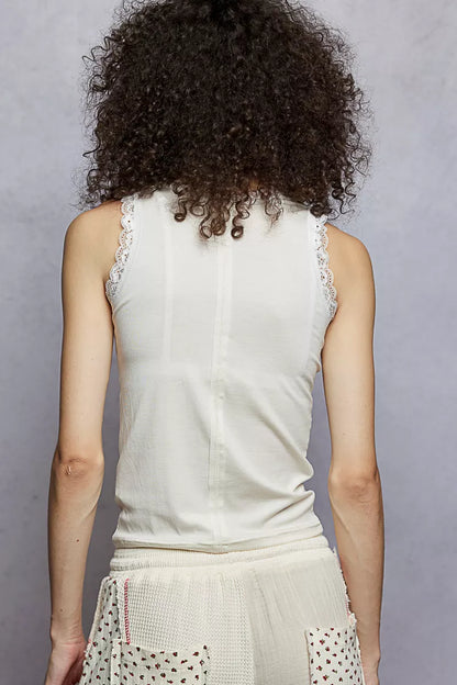 POL Round Neck Cropped Tank with Lace Trim Montret