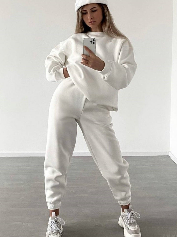 Women's Crewneck Sweatshirt & Jogger Pants Two-Piece Set – Loose Fit FitiqueFit