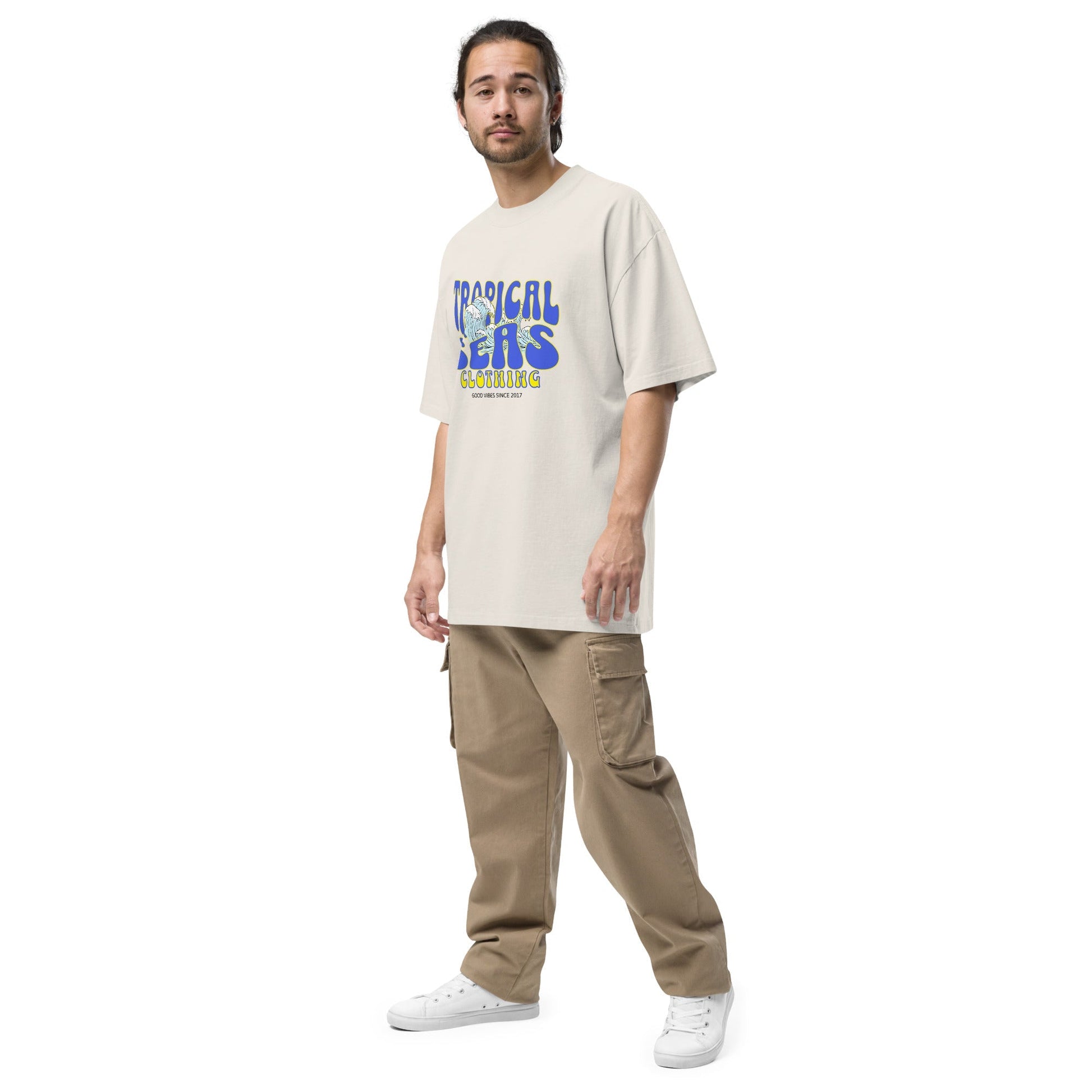 Oversized Wild Tropical Seas faded t-shirt New Era Fashion LLc