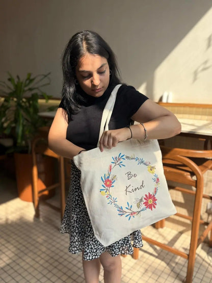 Ecoright Large Be Kind Canvas Tote Bag - Stylish Zipper Tote for Women Perfect for Yoga, Work, and Beach Outings