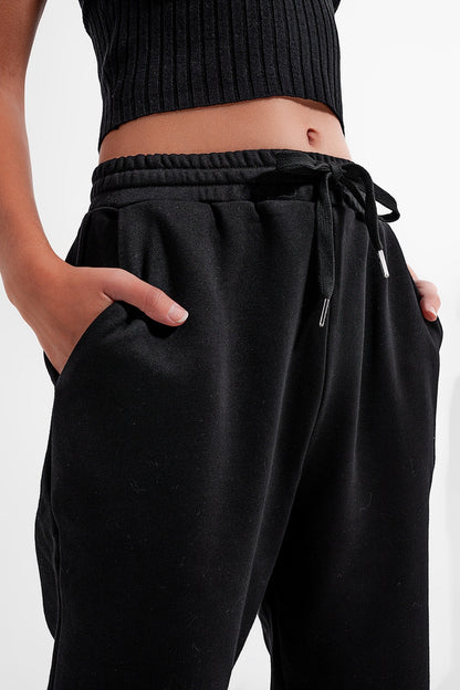 Adjustable waistband joggers in black Q2store