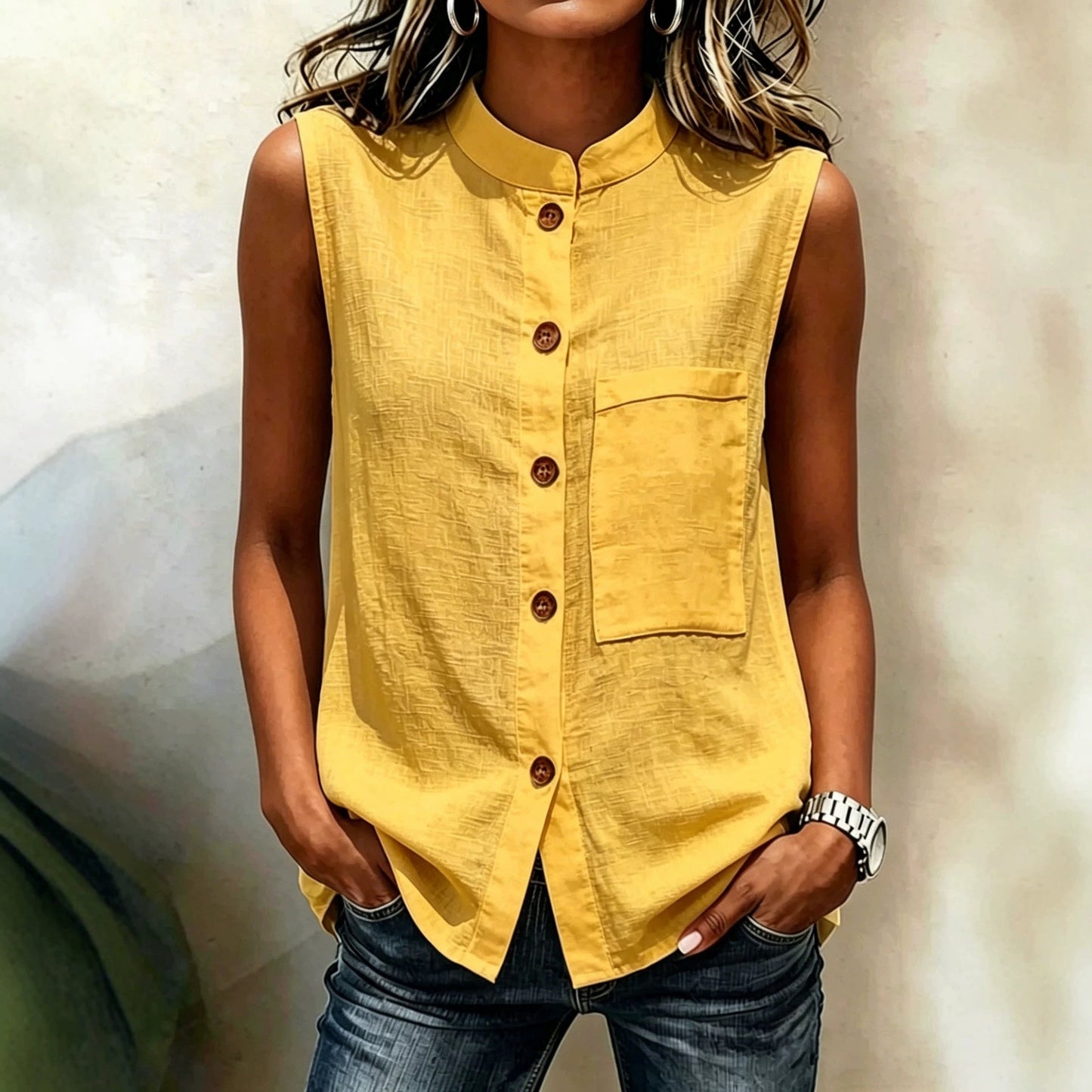 Women's Sleeveless Crop Top with Buttoned Pockets – Solid Color FitiqueFit
