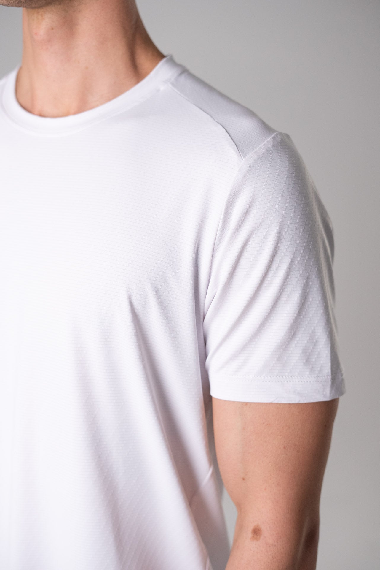 ALIVE strong tee Alyth Active