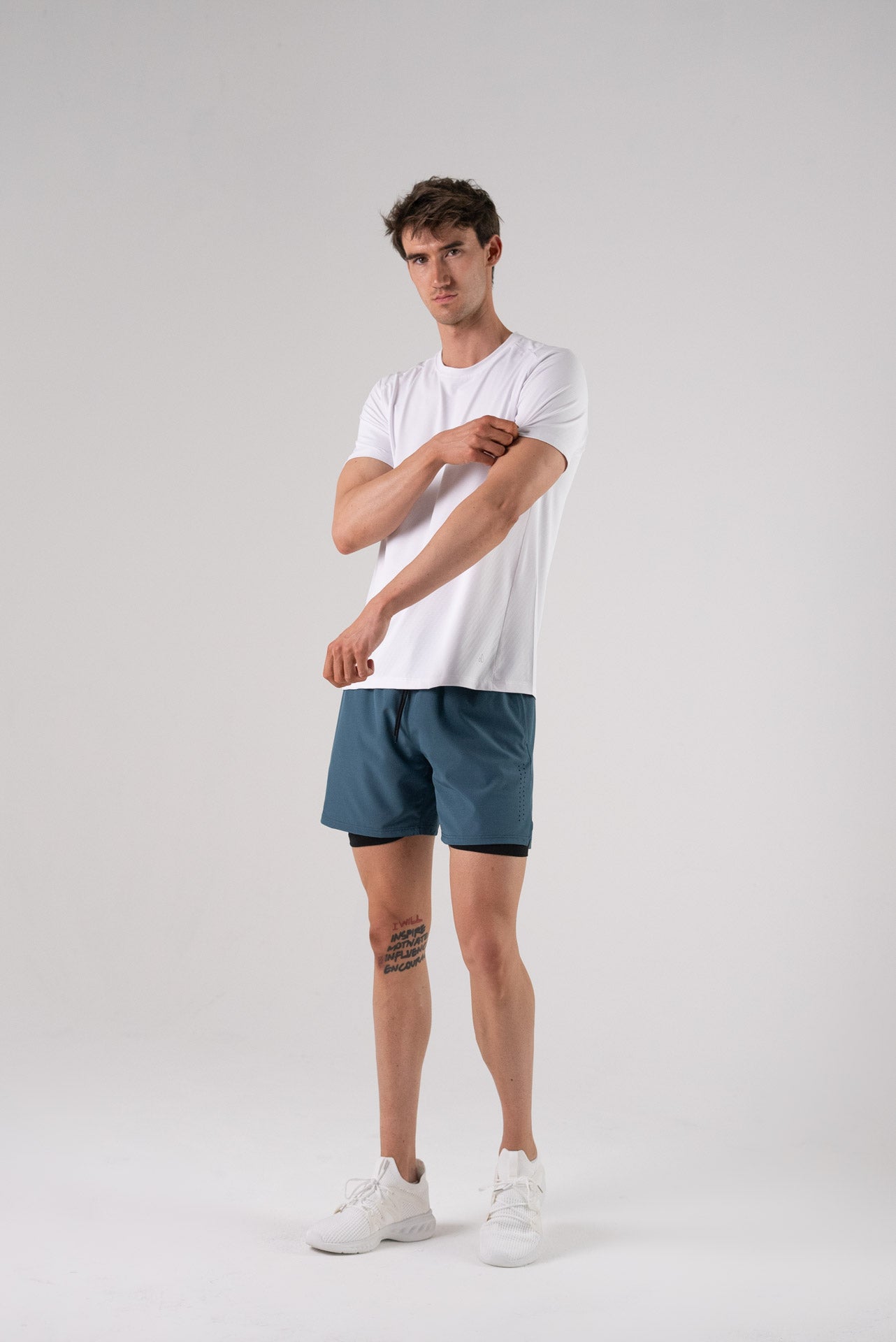 ALIVE strong tee Alyth Active