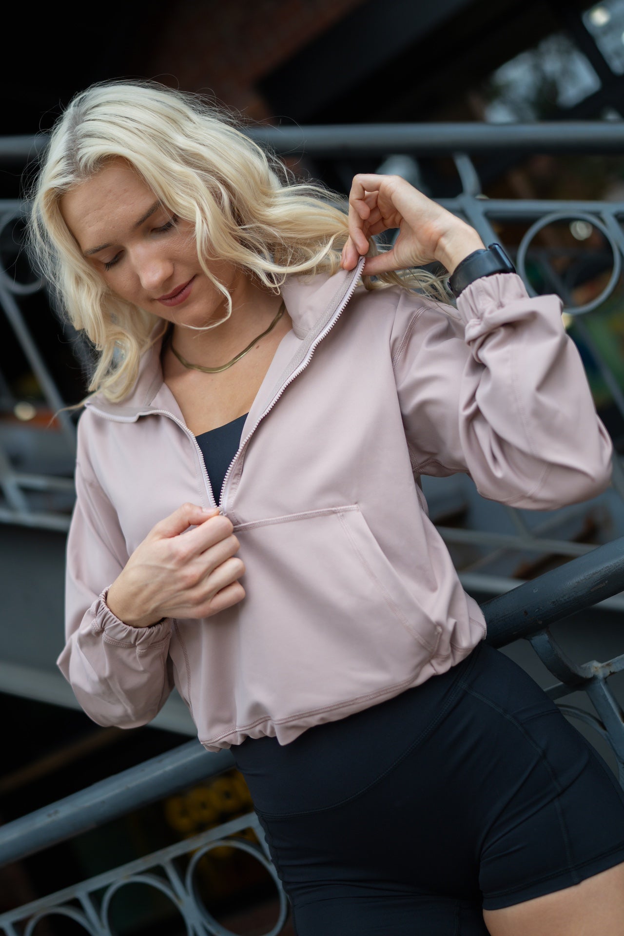 GRAVITY breaking free pullover Alyth Active