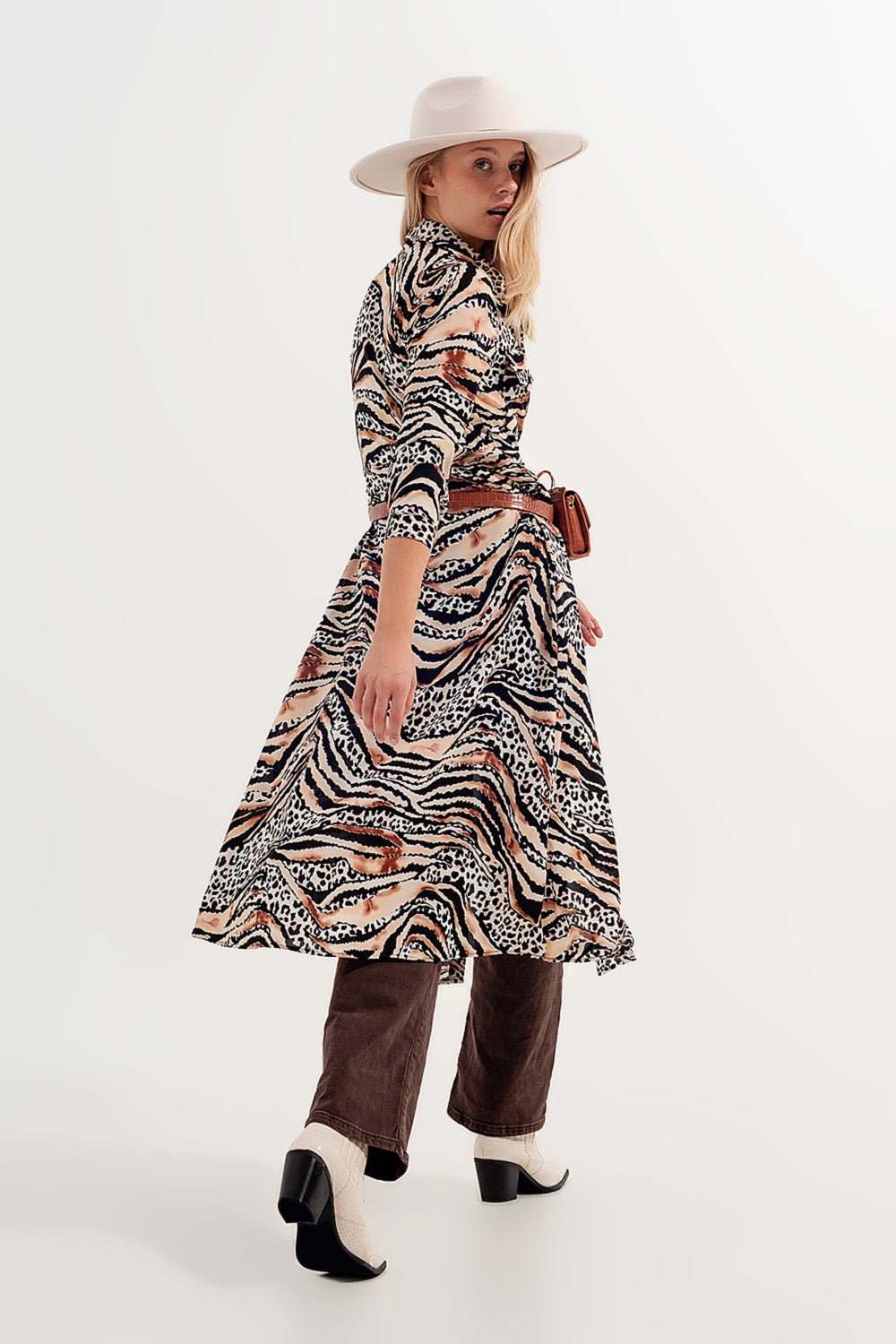 Animal shirt dress in natural Q2store