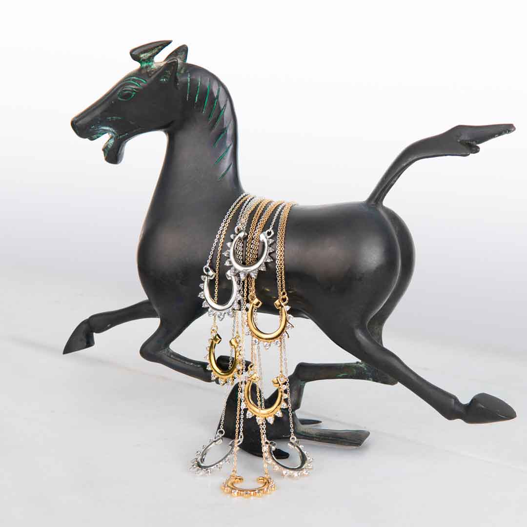 Anola - Diamond Cut Horseshoe Necklace in Silver Urban-Equestrian