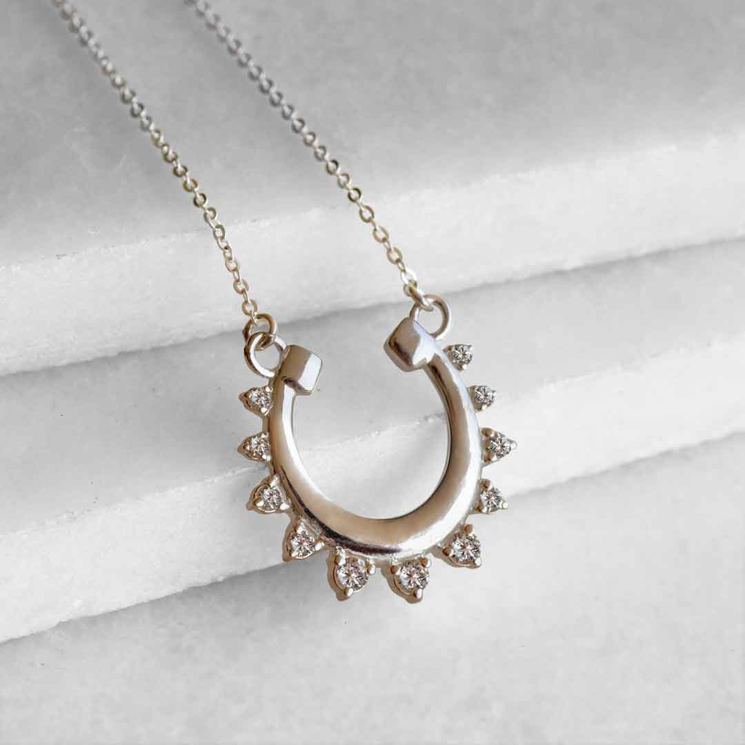 Anola - Diamond Cut Horseshoe Necklace in Silver Urban-Equestrian