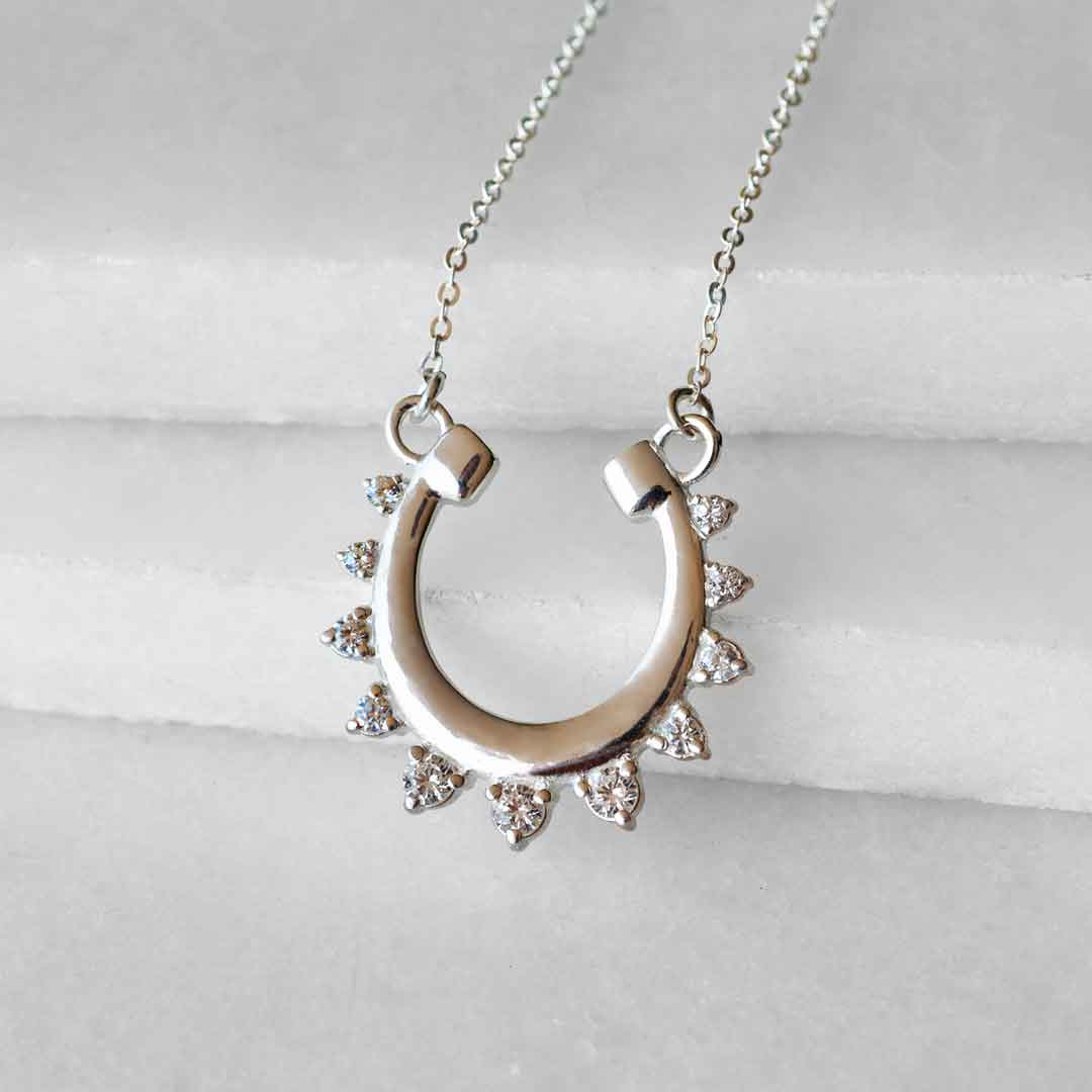 Anola - Diamond Cut Horseshoe Necklace in Silver Urban-Equestrian