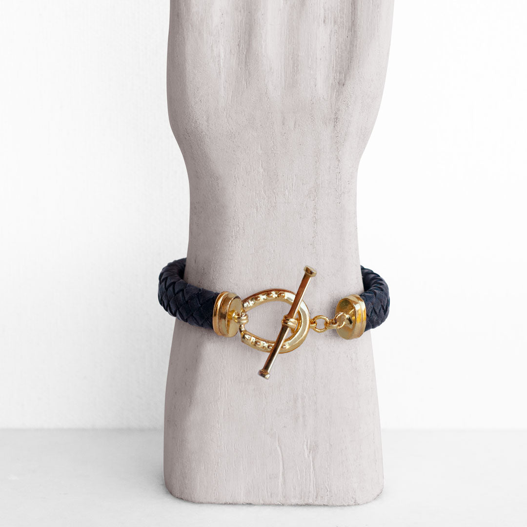 Aristo - 14K Gold Vermeil Black Leather Horseshoe Bracelet Urban-Equestrian