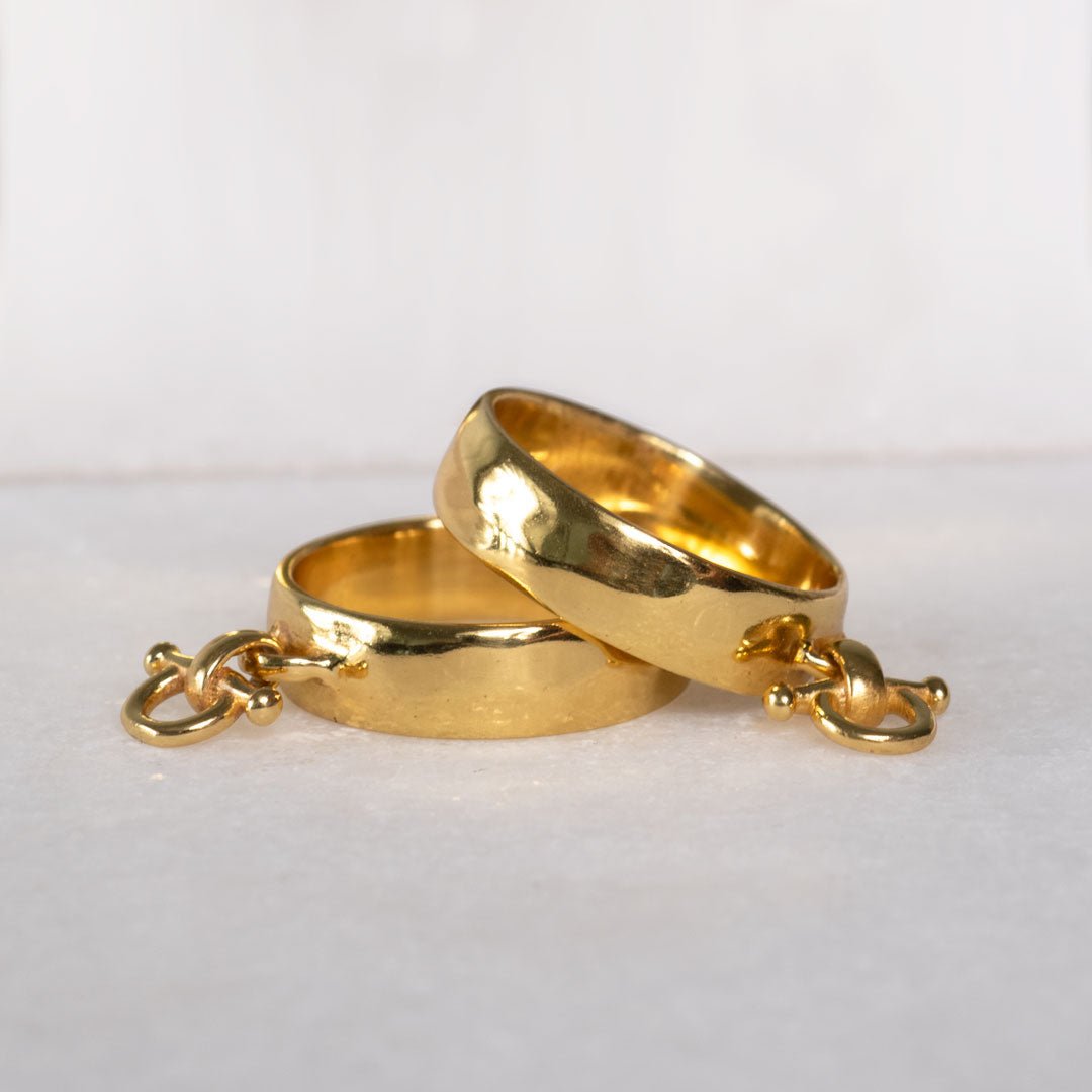 Ariston Horse Bit Equestrian Ring in Gold Urban-Equestrian