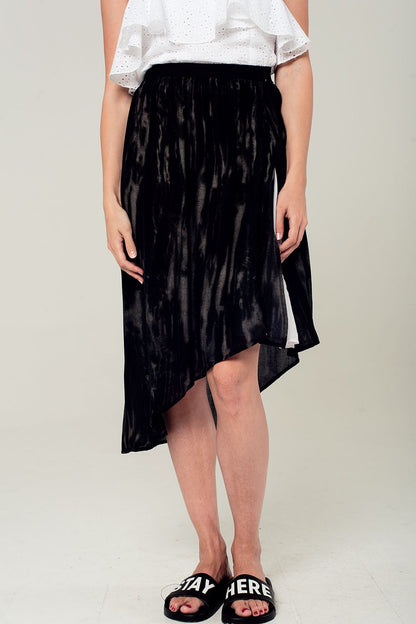Asymmetric hem skirt in black and gray print Q2store