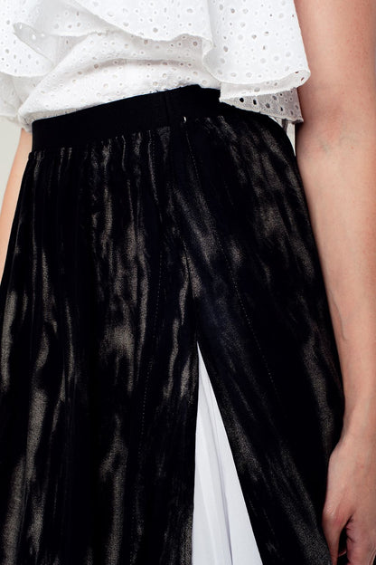 Asymmetric hem skirt in black and gray print Q2store
