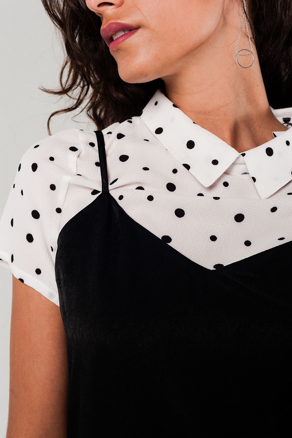 Asymmetric hem slip dress in black Q2store