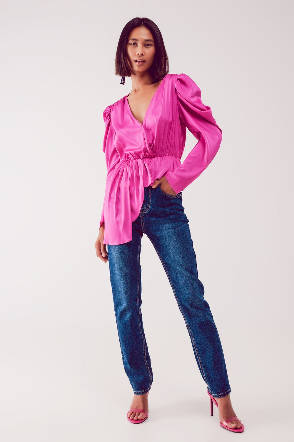 Asymmetric puff sleeve blouse in fuchsia Q2store