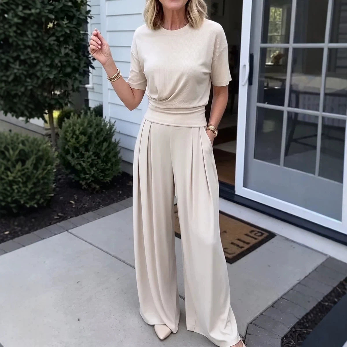 Women's Loose Crew-Neck T-Shirt & Wide-Leg Pants Two-Piece Set FitiqueFit