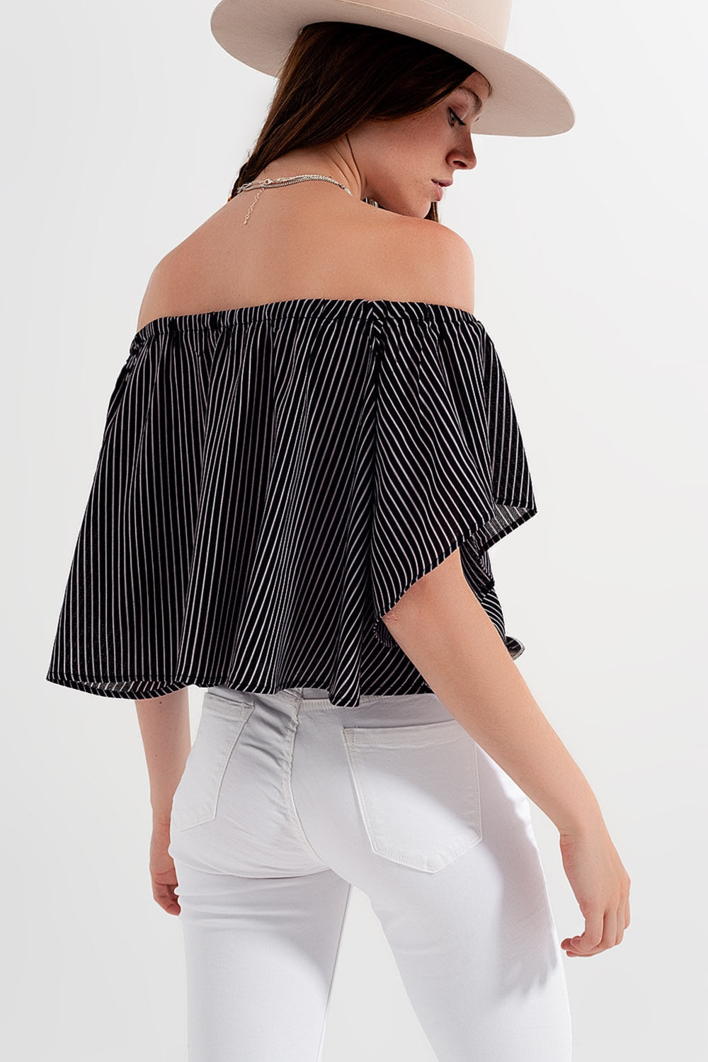 Bardot top in stripe Q2store