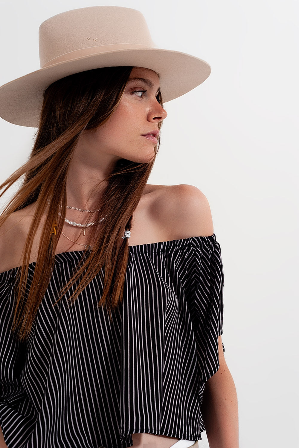 Bardot top in stripe Q2store