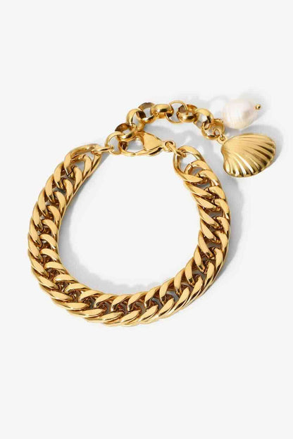 GlamGold 18K Gold-Plated Curb Chain Bracelet – Elegant Pearl Accent See size chart under “more details” The Fashion Celestial