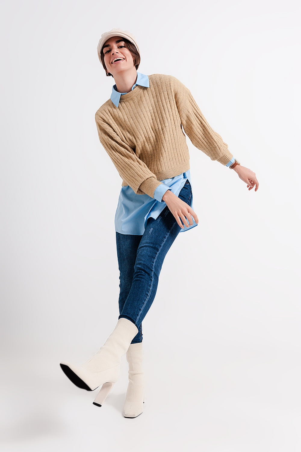 Beige sweater in stripe Q2store