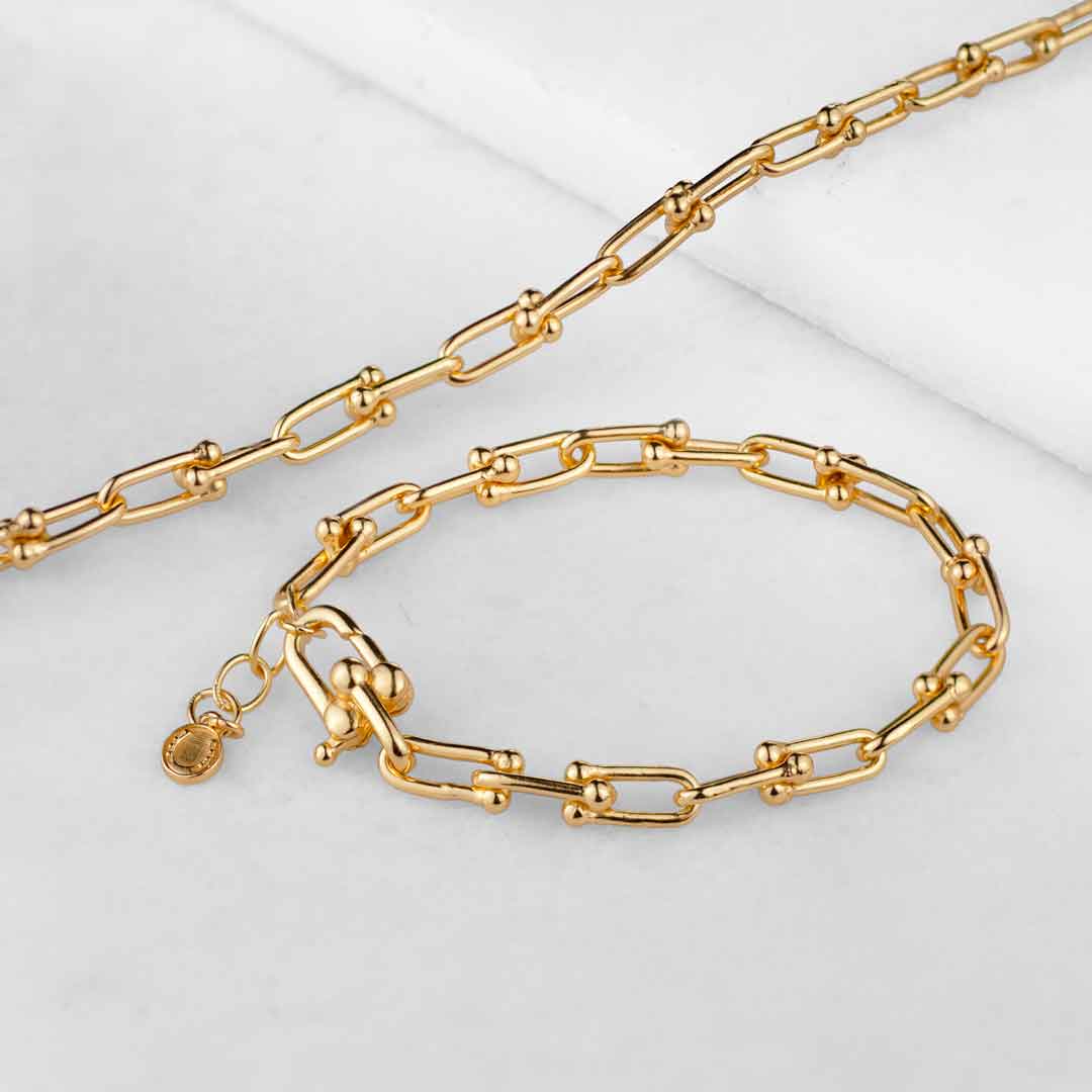 Bellamy - Horseshoe Link Equestrian Bracelet in Gold Urban-Equestrian