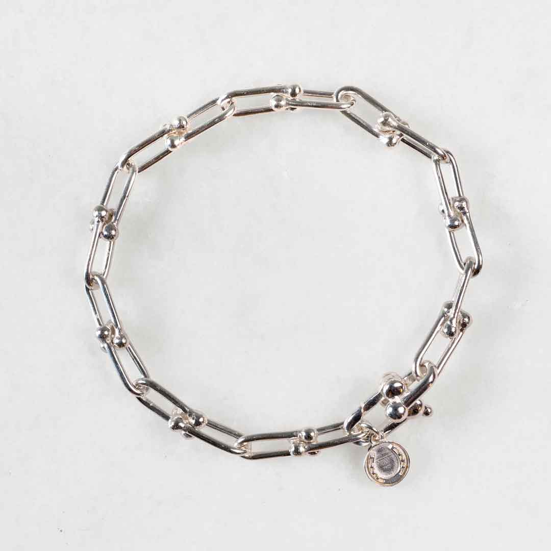 Bellamy - Horseshoe Link Equestrian Bracelet in Silver Urban-Equestrian