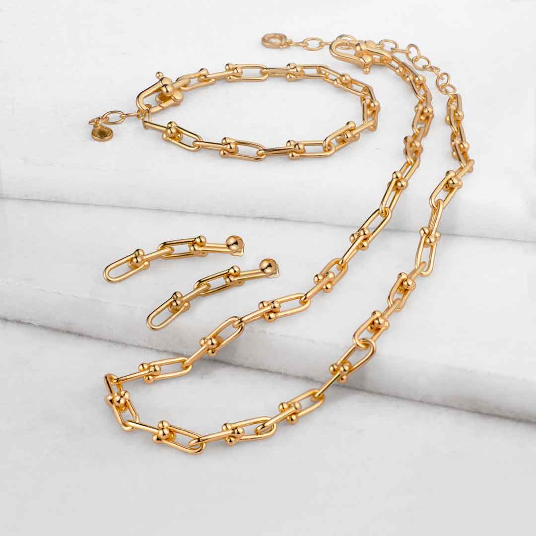 Bellamy - Horseshoe Link Equestrian Necklace in Gold Urban-Equestrian