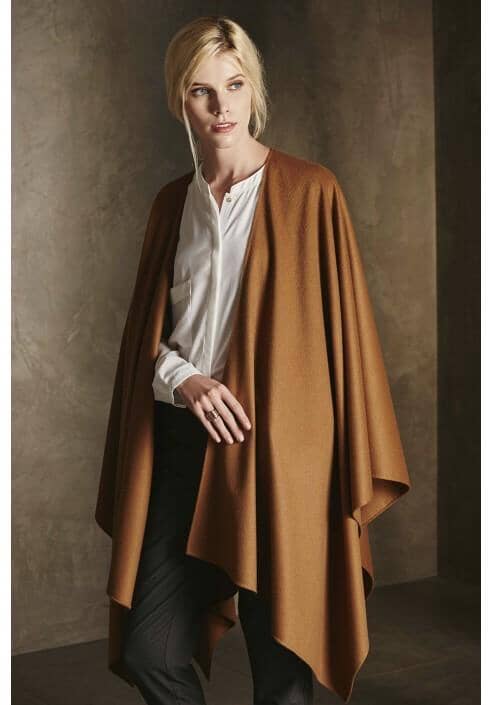 Betty 100% Vicuna Cape Purely Alpaca