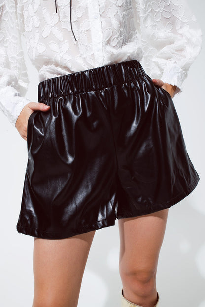 Black faux leather shorts Q2store
