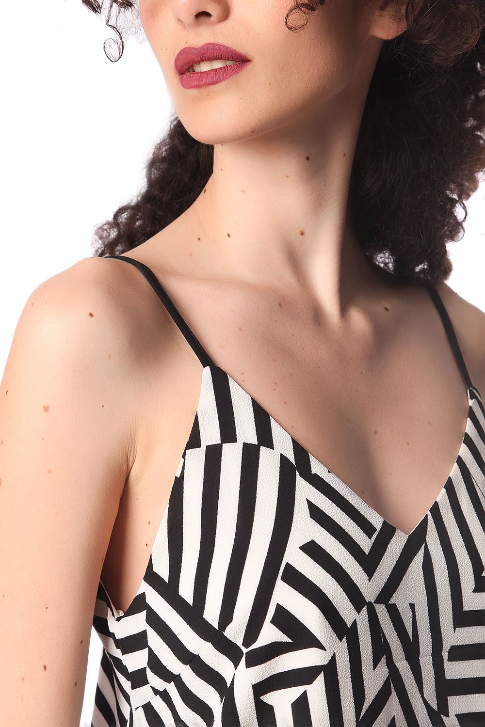 Black geo print cami top Q2store