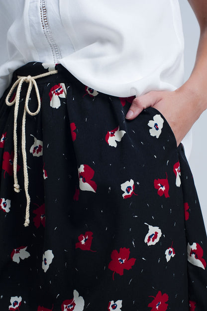 Black mini skirt with floral pattern Q2store