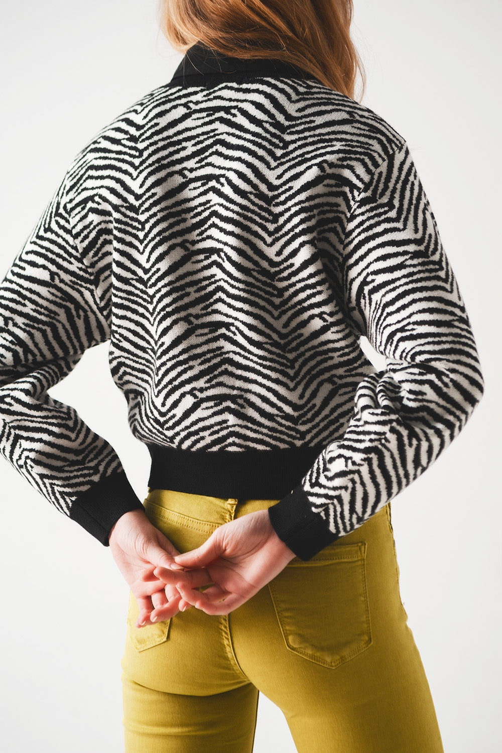Black sweater with zebra pattern Q2store