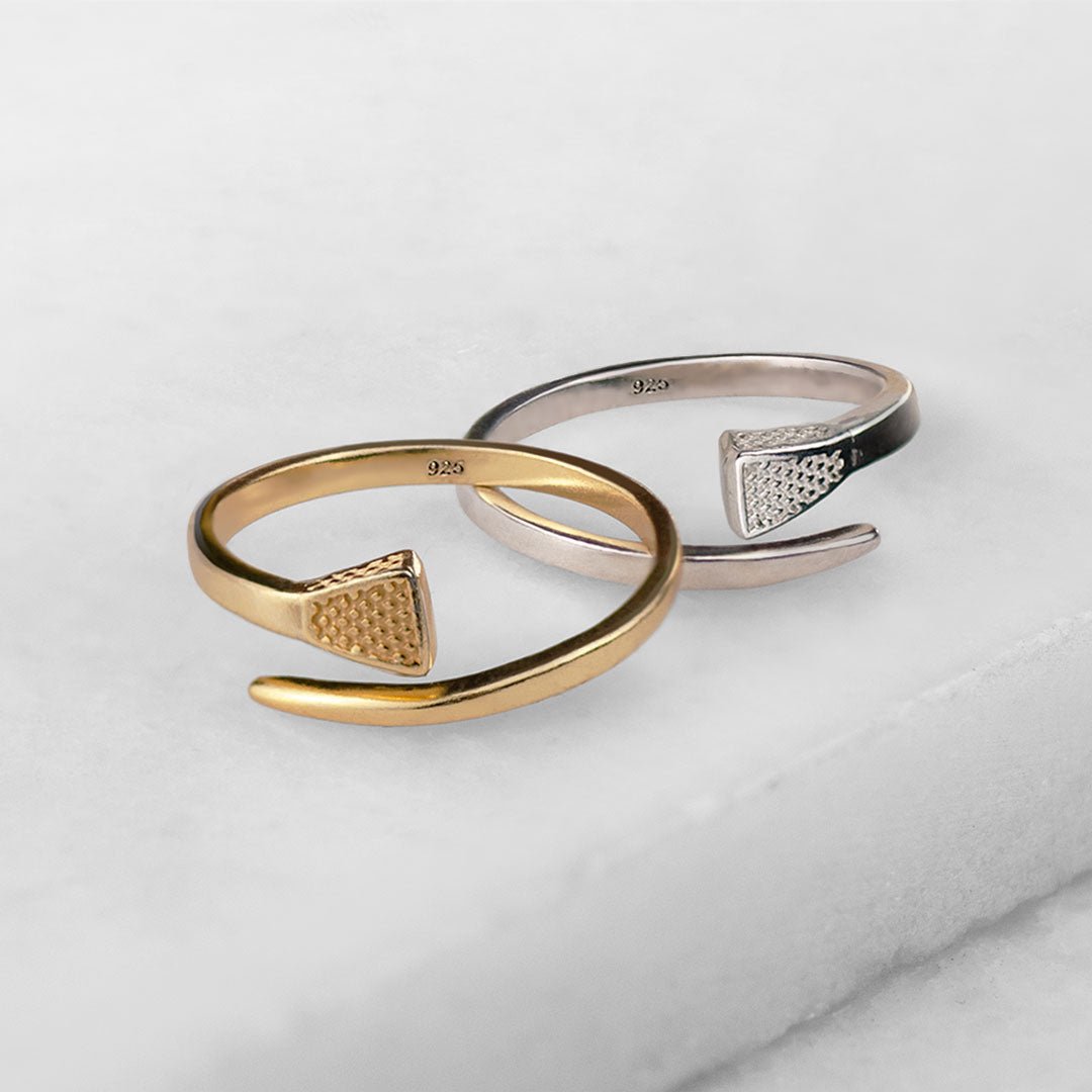 Blacksmith - Horseshoe Nail Wrap Around Equestrian Ring in Gold Urban-Equestrian