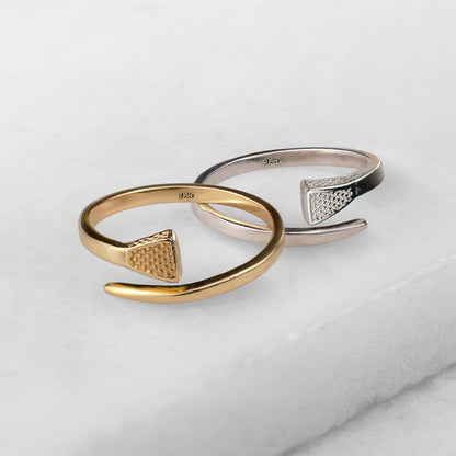 Blacksmith - Horseshoe Nail Wrap Around Equestrian Ring in Silver Urban-Equestrian