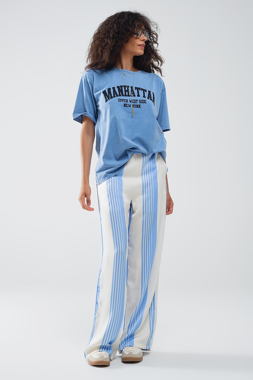 Blue relaxed T-shirt with manhattan text Q2store