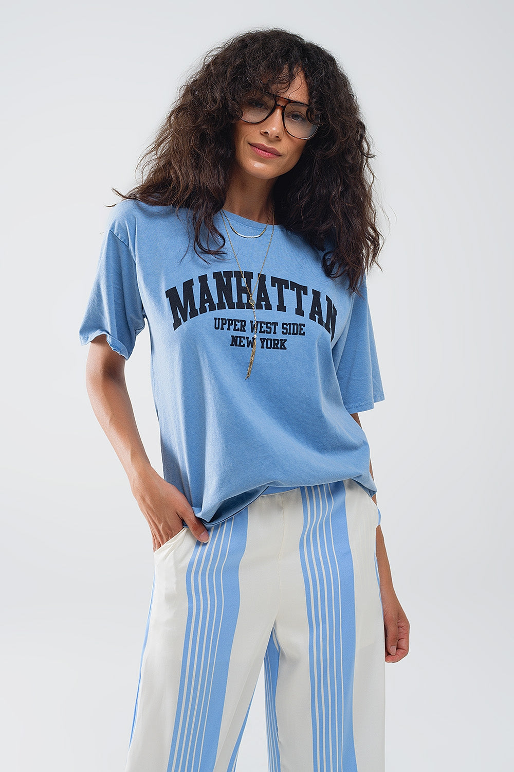 Blue relaxed T-shirt with manhattan text Q2store