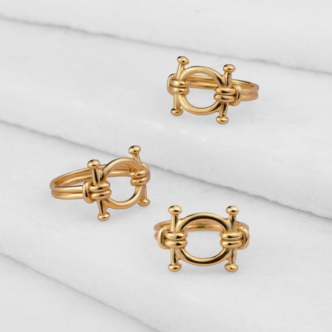 Bocara - Horse Bit Equestrian Ring in Gold Urban-Equestrian