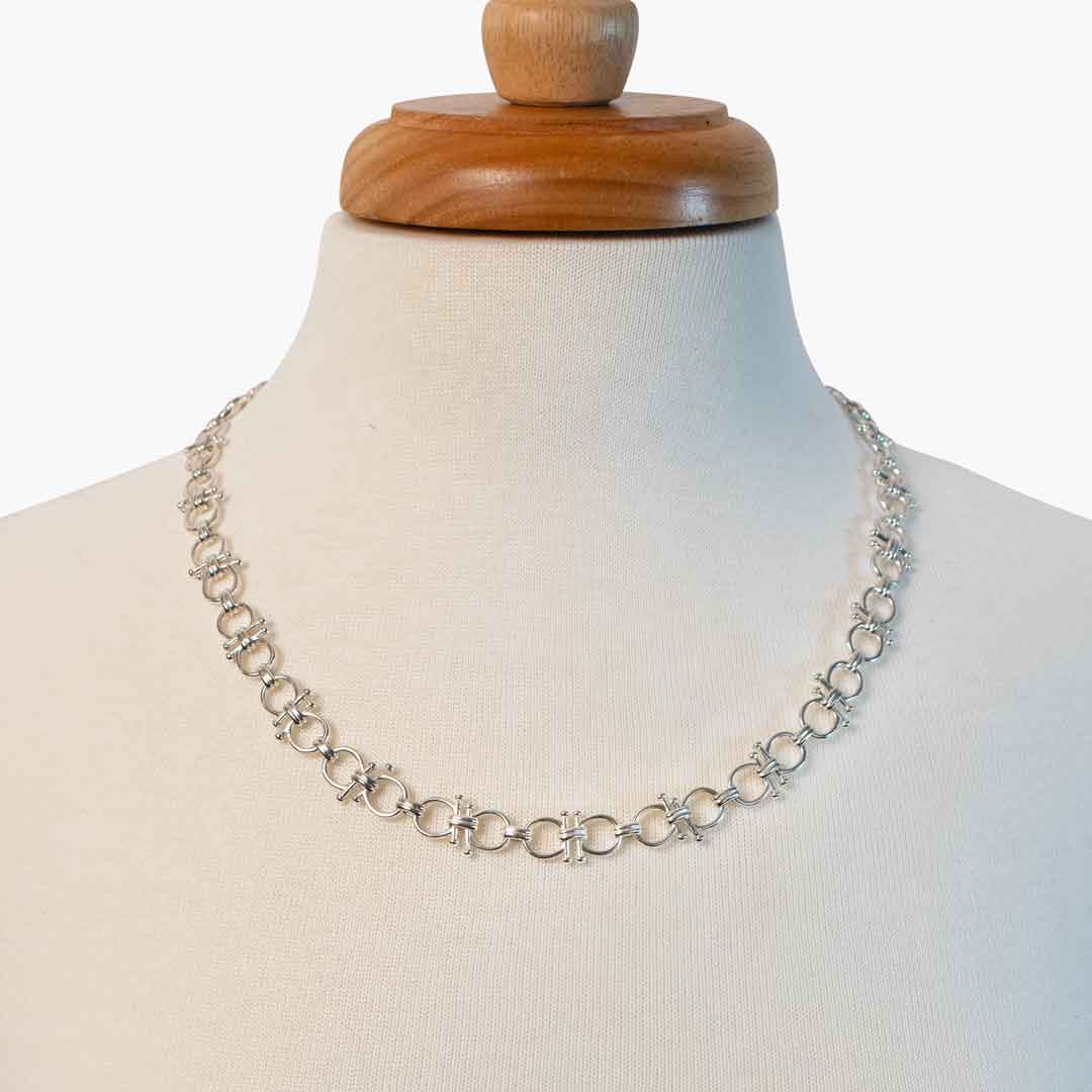 Bocara - Horse Bit Chain Link Equestrian Necklace in Silver Urban-Equestrian
