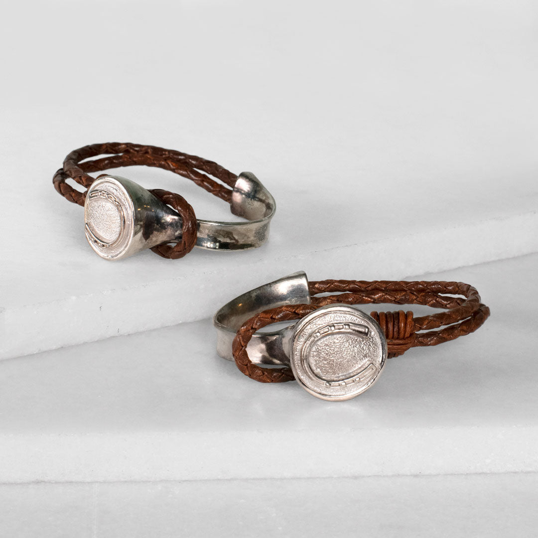 Bosal - Leather laced Horseshoe Bracelet in Brown and Silver Urban-Equestrian