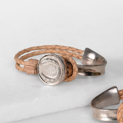 Bosal - Leather laced Horseshoe Bracelet in Natural and Silver Urban-Equestrian