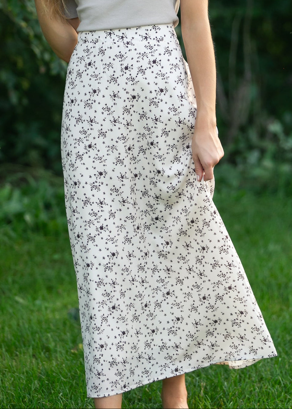 Braylyn Brown Floral Midi Skirt