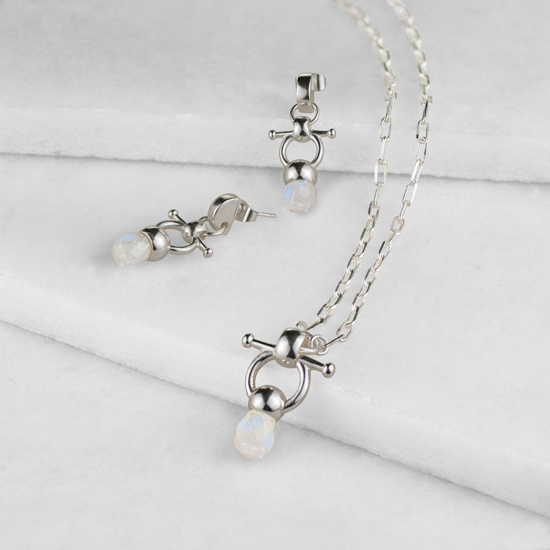 Briolette - Moonstone Equestrian Horse Bit Necklace in Silver Urban-Equestrian