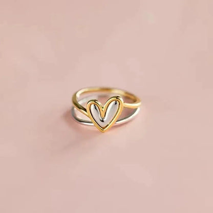Vera Heart Ring Ivory Embers