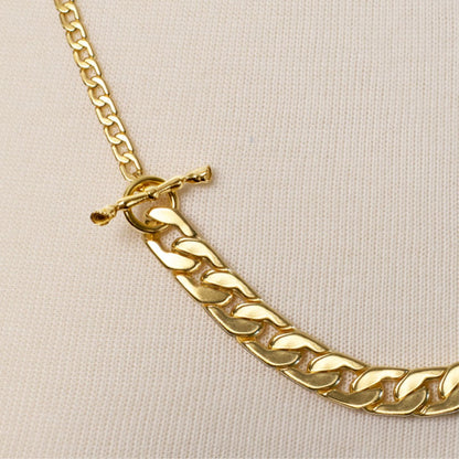 Cadence - Convertible Equestrian Curb Chain T-Bar Necklace in Gold Urban-Equestrian