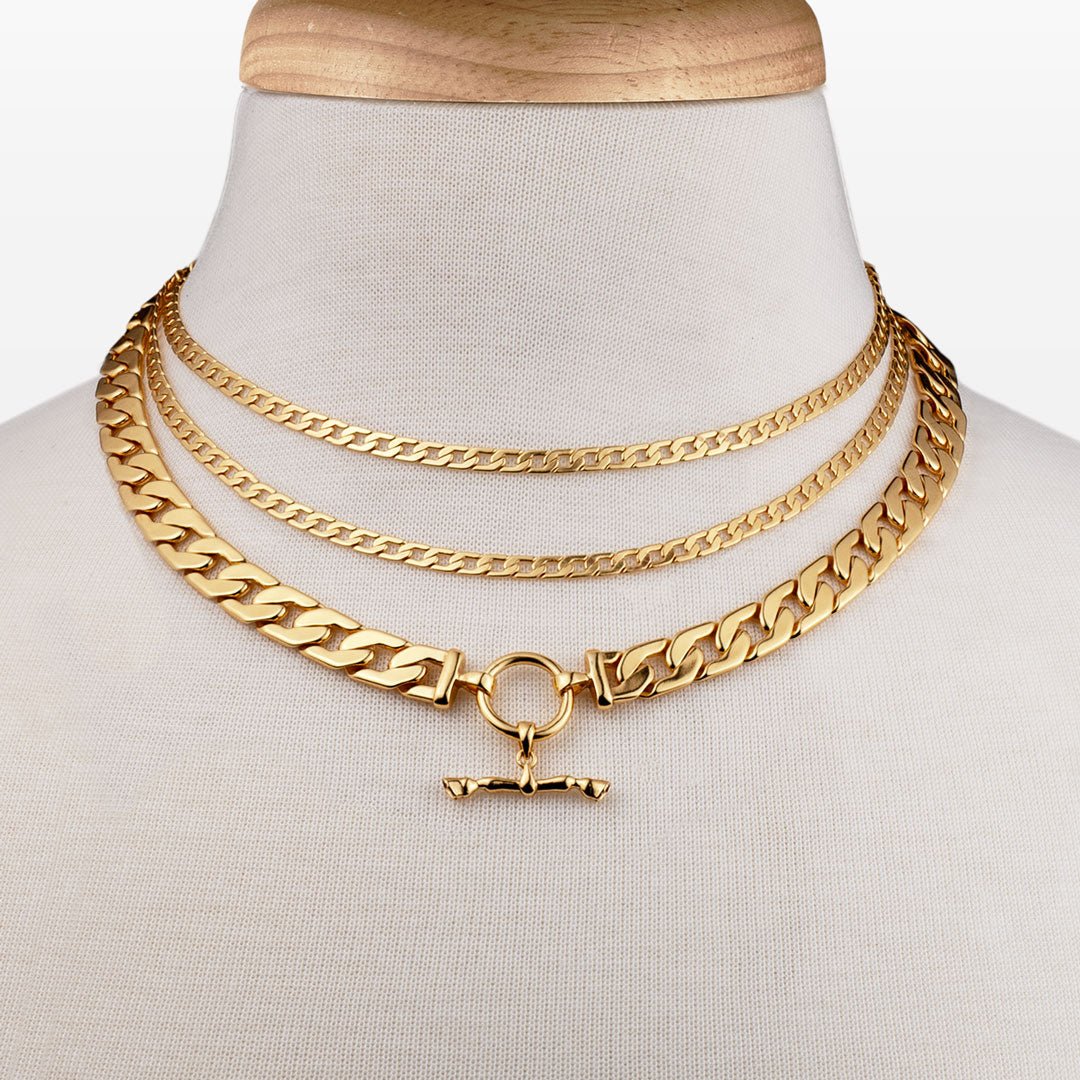 Cadence - Equestrian Curb Chain T-Bar Necklace in Gold Urban-Equestrian