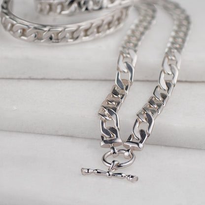 Cadence - Equestrian Curb Chain T-Bar Necklace in Silver Urban-Equestrian