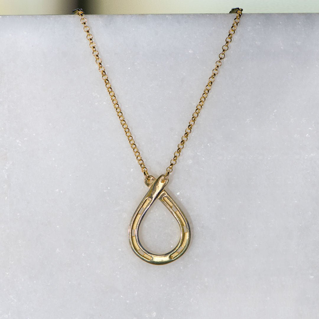 Cali - Equestrian Horseshoe Loop Necklace in Gold Urban-Equestrian