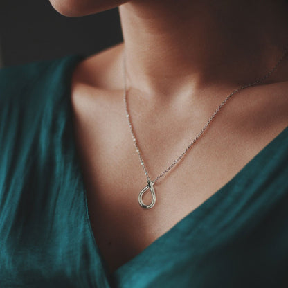 Cali - Equestrian Horseshoe Loop Necklace in Silver Urban-Equestrian