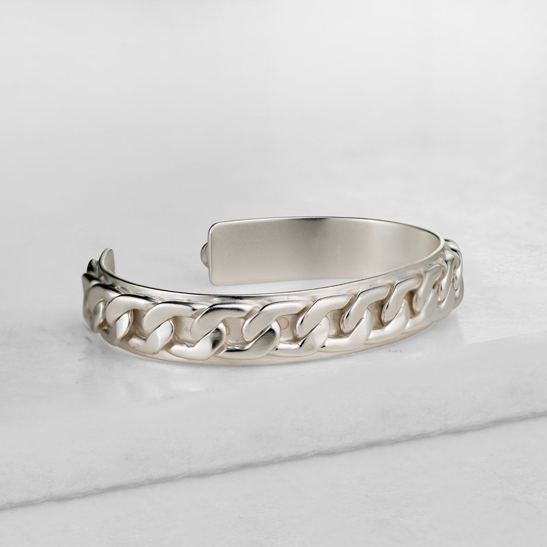 Cadence Equestrian Bracelet  - Wide Silver Curb Chain Cuff Urban-Equestrian
